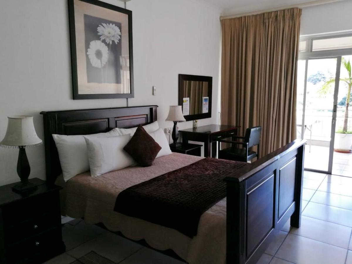 Sunset Boulevard Riverlodge Paarl Esterno foto