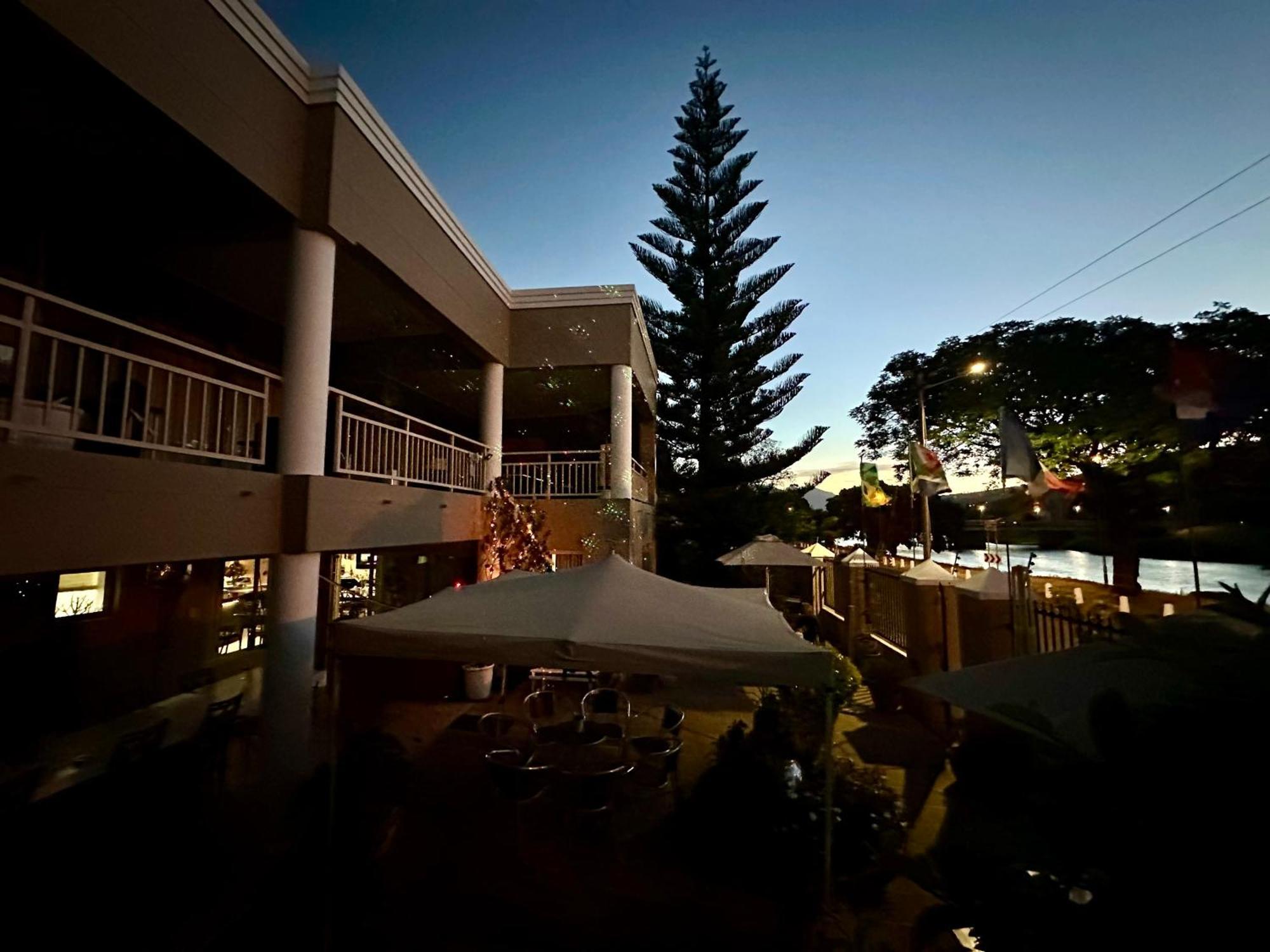 Sunset Boulevard Riverlodge Paarl Esterno foto